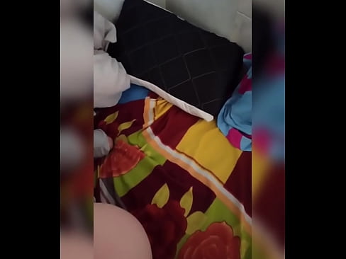 ❤️ מיין צימערמאן בלײַבט אליין אין שטוב ווייל איר מאן גייט אויף וואקאציע און איך נעם די געלעגנהייט איר צו פאקן און אנפילן איר טאָכעס מיט מילך ❤ פּאָרנאָ ביי אונדז ❌️❤